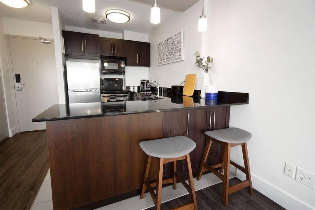 Stunning Studio Apartment With Amazing View Winnipeg Exterior photo